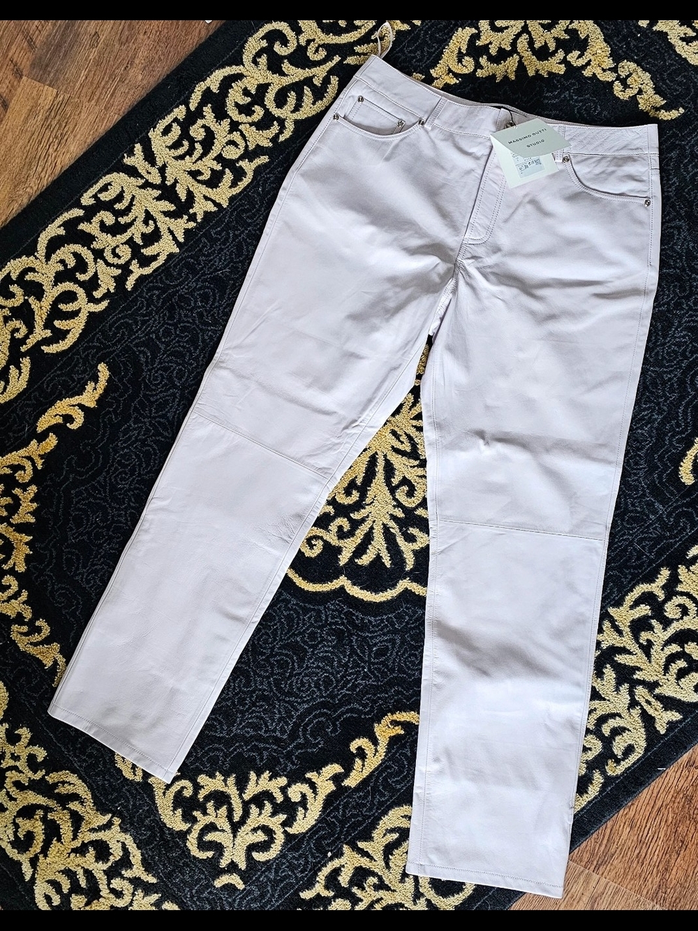 Massimo Dutti Nappa Leather Pants. Size L. NWT. Pink Powder Color.